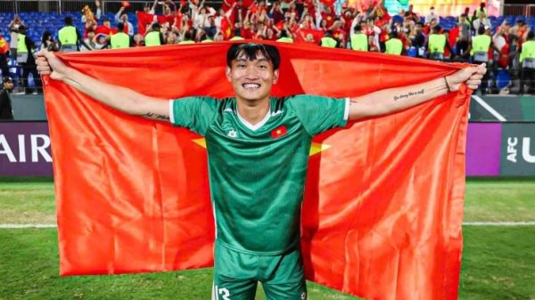 Khoảnh khắc thủ môn U23 Việt Nam "manifest" cho đội bóng gây sốt mạng xã hội 28 Khoảnh khắc thủ môn U23 Việt Nam "manifest" cho đội bóng gây sốt mạng xã hội 1769739831 137 4697 2 n width1390height927