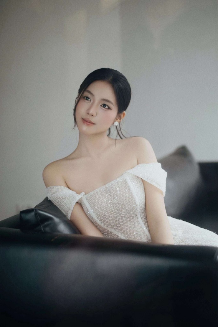 Á hậu Trần Ngọc Châu Anh