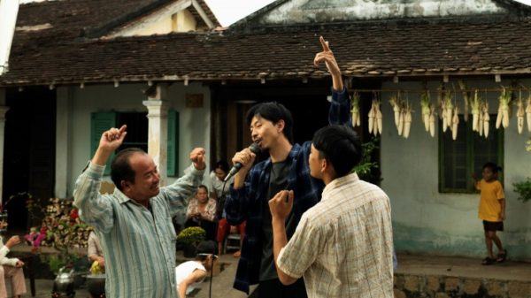 Đúng dịp Tết đến Xuân về, Đen hát nhạc tri ân những người làm cha 1769762377 q3 width1390height927