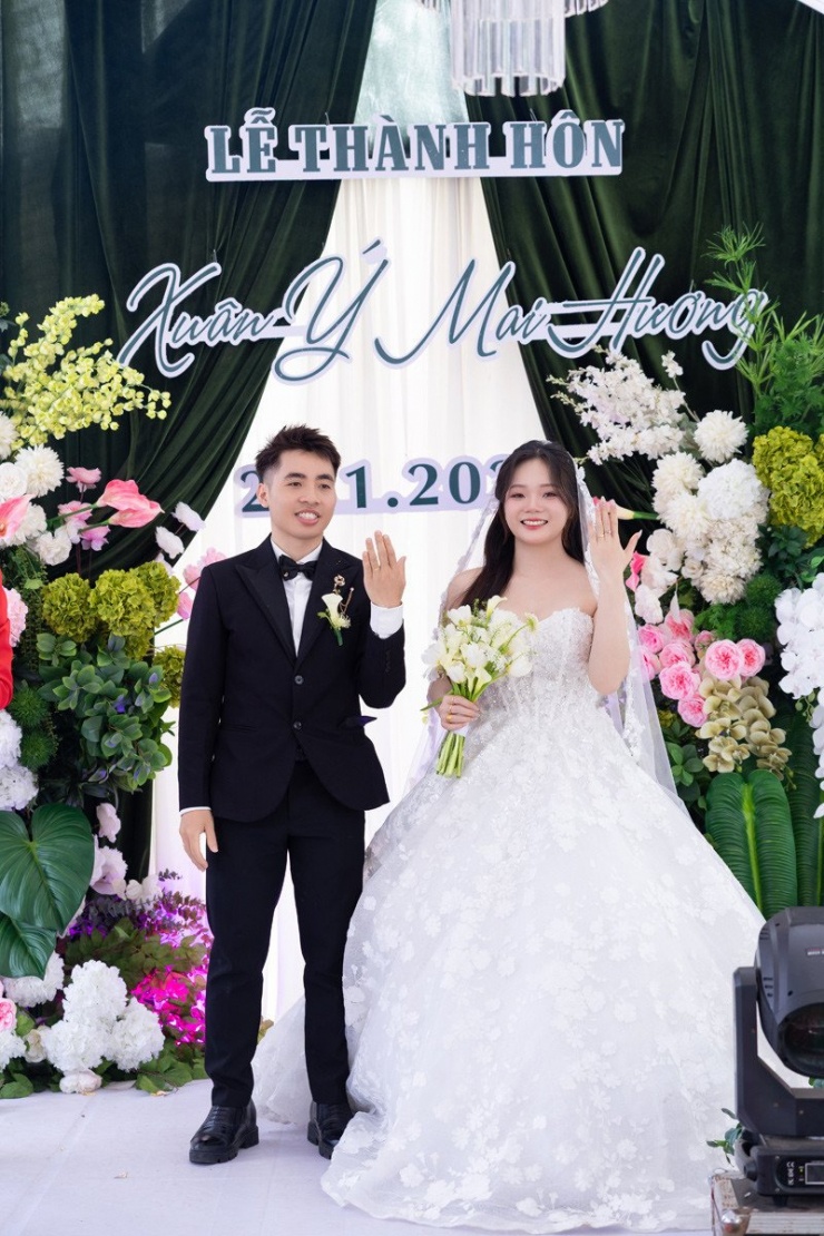 Cặp đôi có đám cưới vui và đáng nhớ 