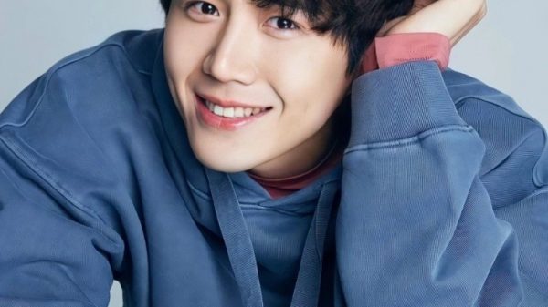 Mỹ nam cứ có phim hot là dính scandal chấn động 1770018640 kim seon ho7a width920height1273