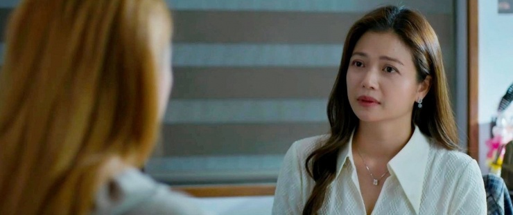 Bà Ánh tỏ ra thấu hiểu chu đáo với con dâu.