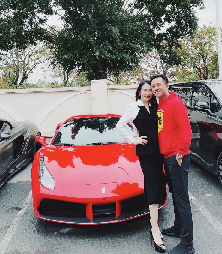 Lấy vợ lệch tuổi như 'chú - cháu', 3 nam ca sĩ của showbiz Việt có hôn nhân như mơ - 3