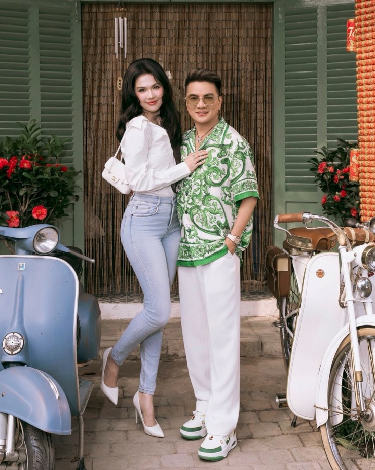 Ảnh sao 8/2: Trấn Thành mừng sinh nhật tuổi 39 bên Hari Won - 10