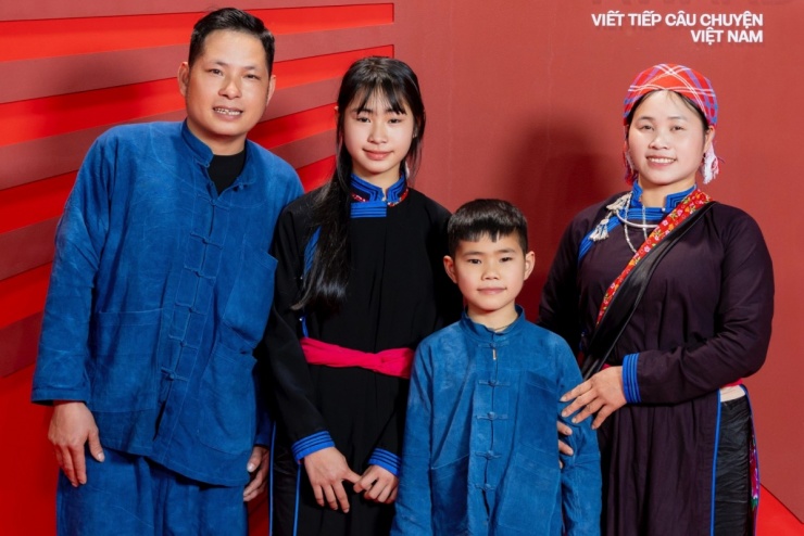 1770511970-we-choice-17-2099-width1200height800 Cầu thủ Đình Bắc cùng dàn sao dự thảm đỏ - 12