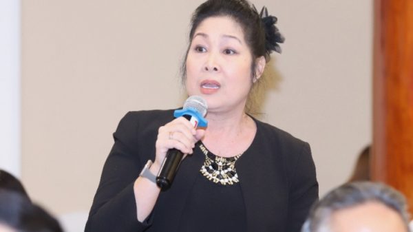 Thấy gì từ nỗi sợ của NSND Hồng Vân, Phương Mỹ Chi 1770602198 img 9039 width1390height934