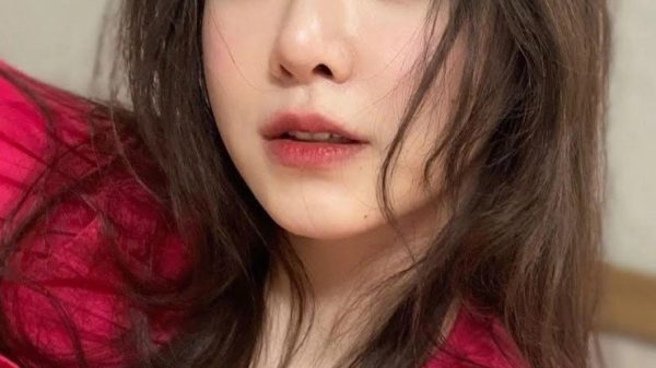 Hai mỹ nhân Hàn Quốc không ai dám cưới 1770796184 goo5 width1020height1271