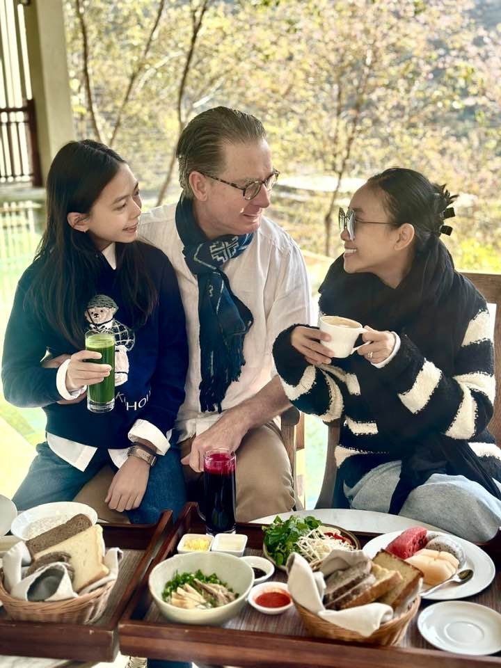 Ảnh sao 12/2: Ngọc Lan hiếm hoi lộ diện - 5