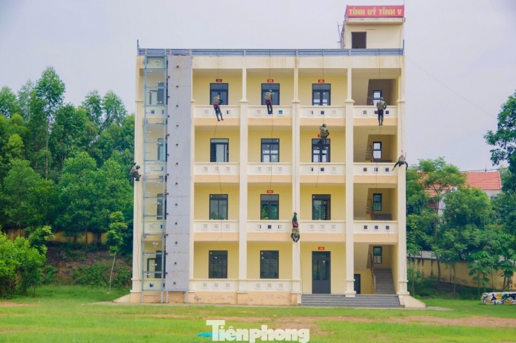 ‘Bông hồng thép’ đặc công và cú đổ treo thần tốc 1771467041 tp thuy dung width1390height926