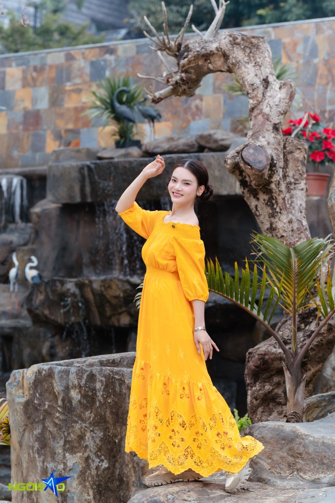 1771644796-dsc09418-9051-5910-8803-width680height1020 Ao cá, vườn hoa trong biệt phủ 10.000 m2 của Phạm Phương Thảo - 10