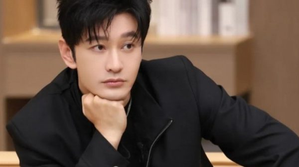 Diễn viên Huỳnh Hiểu Minh lên tiếng về tin thua bạc gần 4 nghìn tỷ đồng 1771685859 248 thumbnail width740height495 anh cat 3 2 auto cropjpg