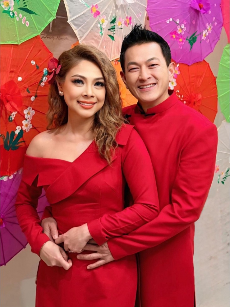 Ảnh sao 26/2: Bạn gái thiếu gia Đức Phạm khoe body bốc lửa - 4