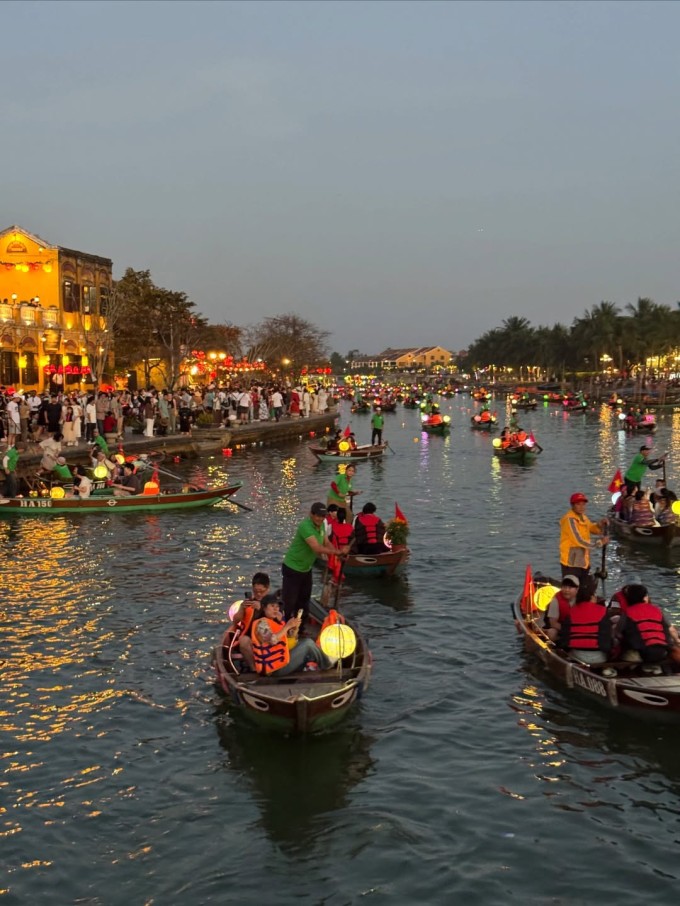 Mỹ nhân TVB tắm nắng, đánh golf ở Hội An - 5