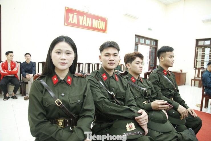 Xã Văn Môn gặp mặt động viên thanh niên nhập ngũ năm 2026.