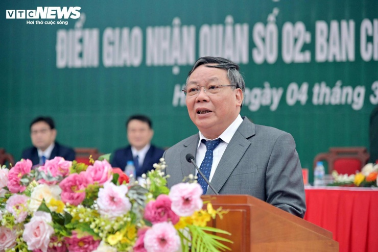 Tân binh bịn rịn chia tay bạn gái, hẹn tổ chức đám cưới sau 2 năm quân ngũ - 21