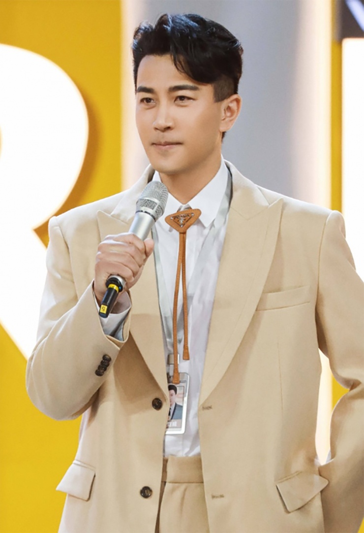 Nam diễn viên Hà Dương Lục đã chuyển hướng sang các vở kịch sân khấu và chỉ thỉnh thoảng xuất hiện trên truyền hình.