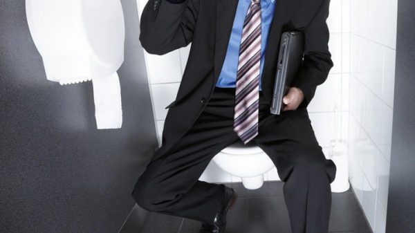 Nhân viên bị sa thải vì 'đi vệ sinh quá lâu trong giờ làm' 19cea91f 6a99 4f32 9311 6c20f7e77020efab2d65 10561324 1765716800810 1765716801994484705572