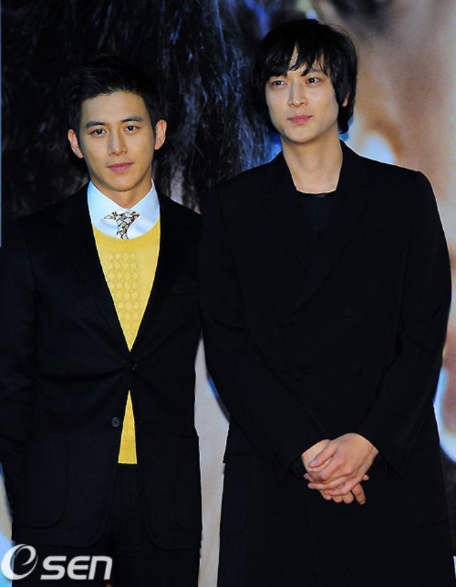 Lâu rồi mới thấy một cặp đôi đẹp tới mức chỉ nhìn nhau cũng làm người khác rung động, không yêu thì quá phí- Ảnh 16.