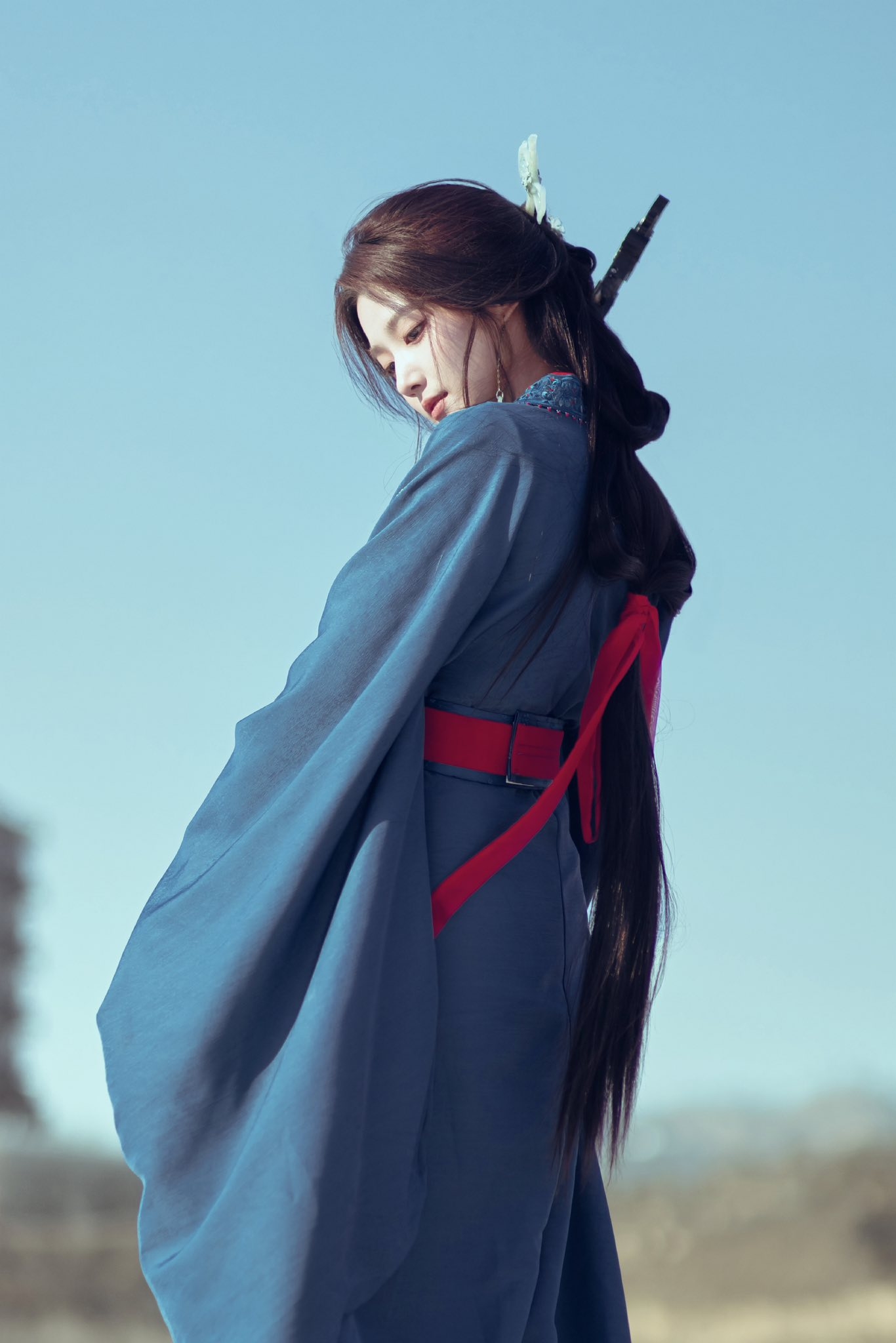 Ngắm dung nhan này mới hiểu vì sao “giang sơn trong tay, không bằng mỹ nhân bên cạnh”: Đẹp đến ngừng thở là có thật- Ảnh 4.