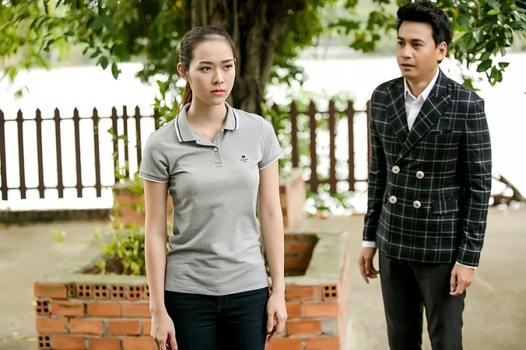 Việt Nam có 1 tuyệt sắc giai nhân không ai muốn đứng cạnh, nhìn mặt là hiểu lý do- Ảnh 1.