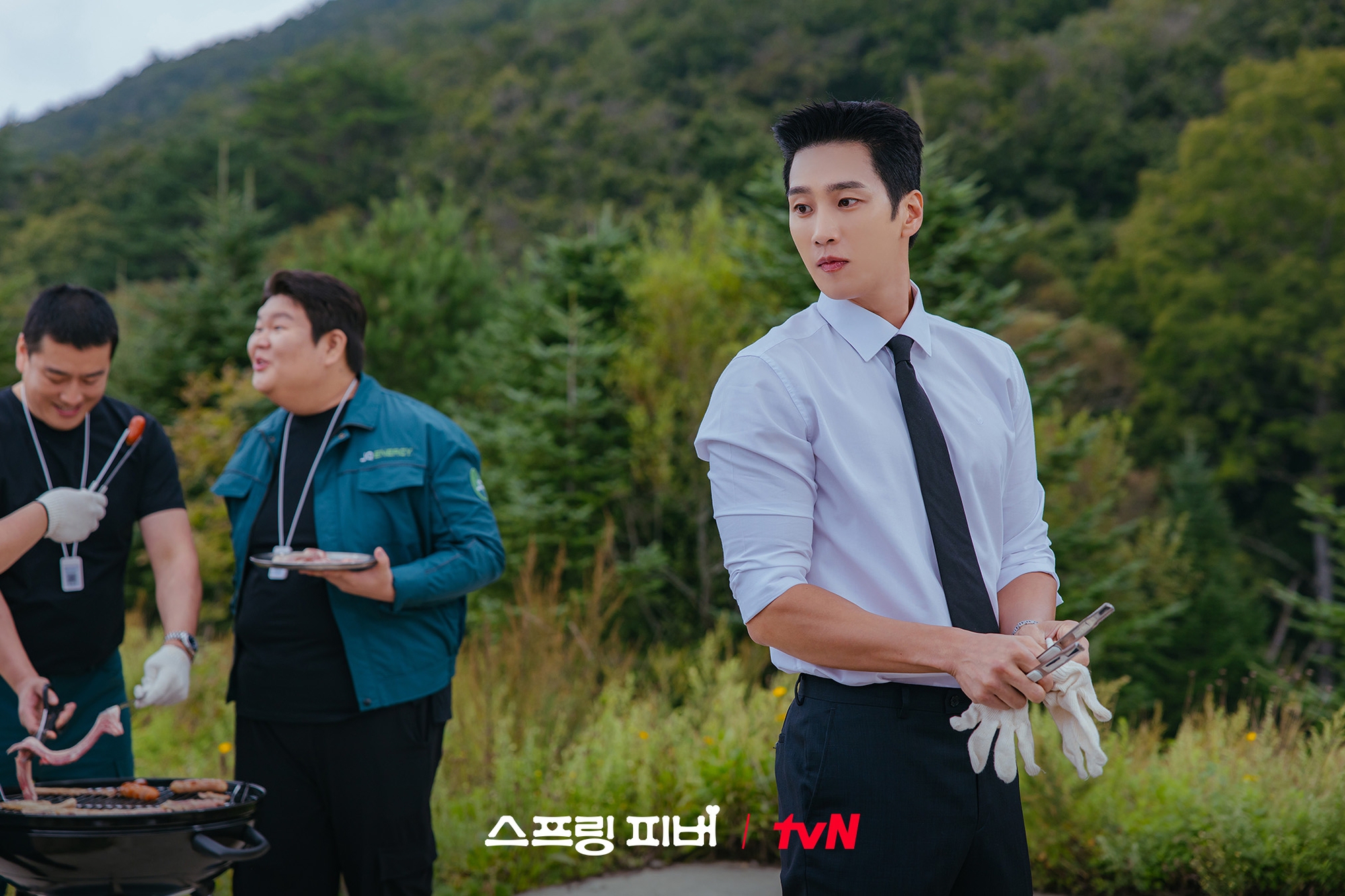 10 lần trúng độc đắc không bằng cưới được tổng tài này: Cơ bắp, quyền lực, tài lực đủ cả, chị em đổ ầm ầm- Ảnh 5.