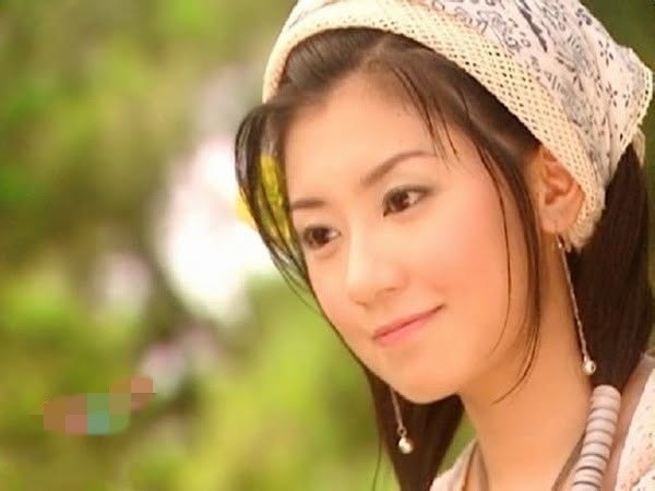 51 tuổi mà như 30 thế này thì chịu luôn đấy: Mỹ nhân đúng là mỹ nhân, nghịch lý càng có tuổi càng đẹp- Ảnh 6.