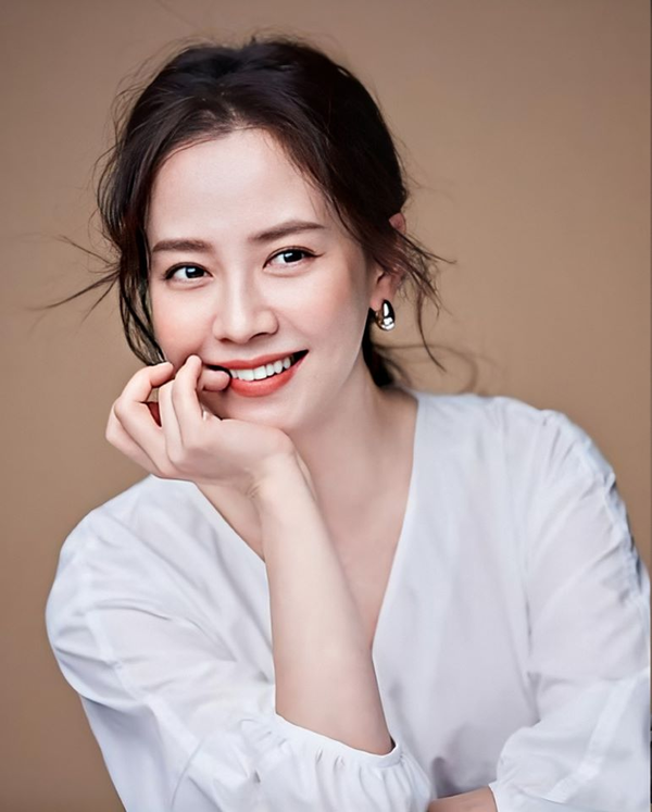 Trời ơi, Song Ji Hyo hãy dừng lại trước khi quá muộn- Ảnh 5.