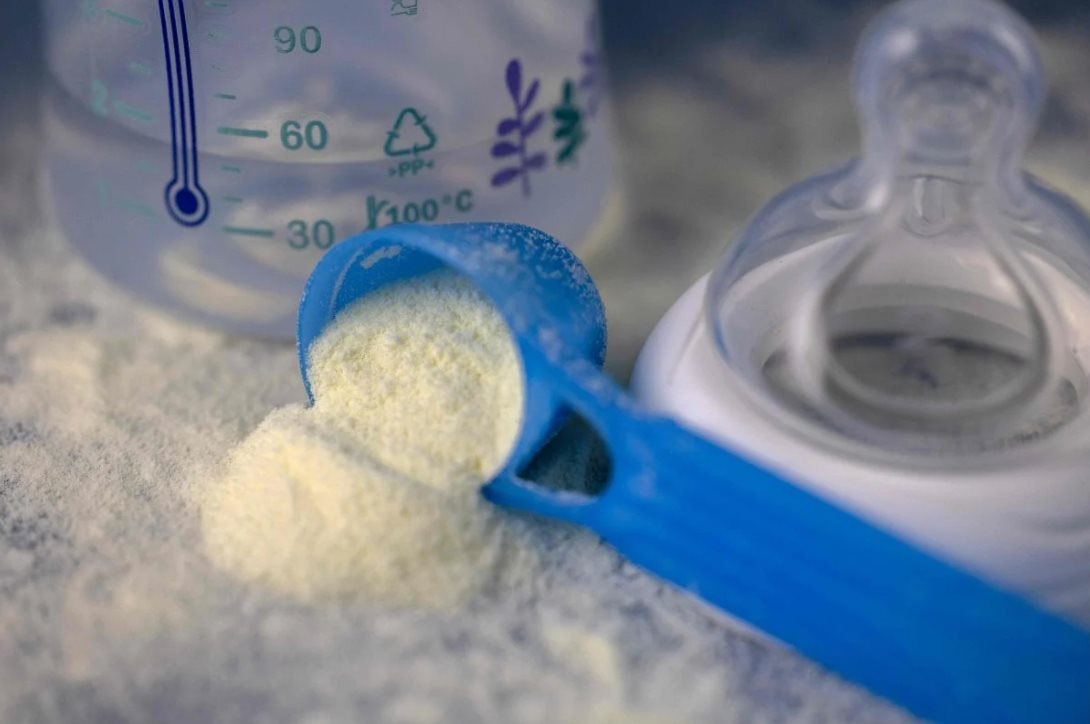 Phụ huynh Hàn Quốc hoảng loạn vì vụ thu hồi sữa Aptamil: “Tôi không biết phải làm sao nữa!”- Ảnh 1.