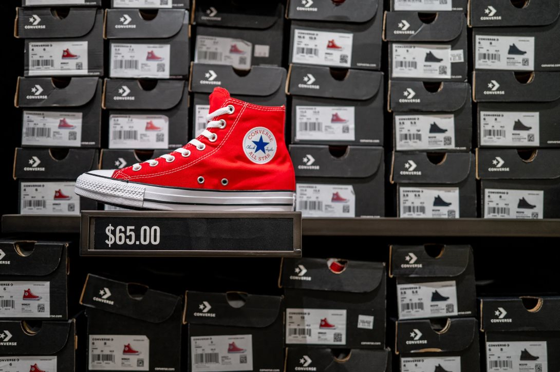 Thương hiệu giày Converse chao đảo, doanh số thấp nhất 15 năm, nhân viên được yêu cầu làm việc tại nhà để chờ tin sa thải- Ảnh 3.