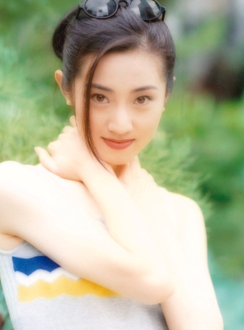 "Kiều nữ chứng khoán showbiz" sắp cưới lần 2, hôn phu là soái ca ngành bảo hiểm và có con riêng 20260216001151 1771492076800150383400 1771504562914 1771504563243270238851