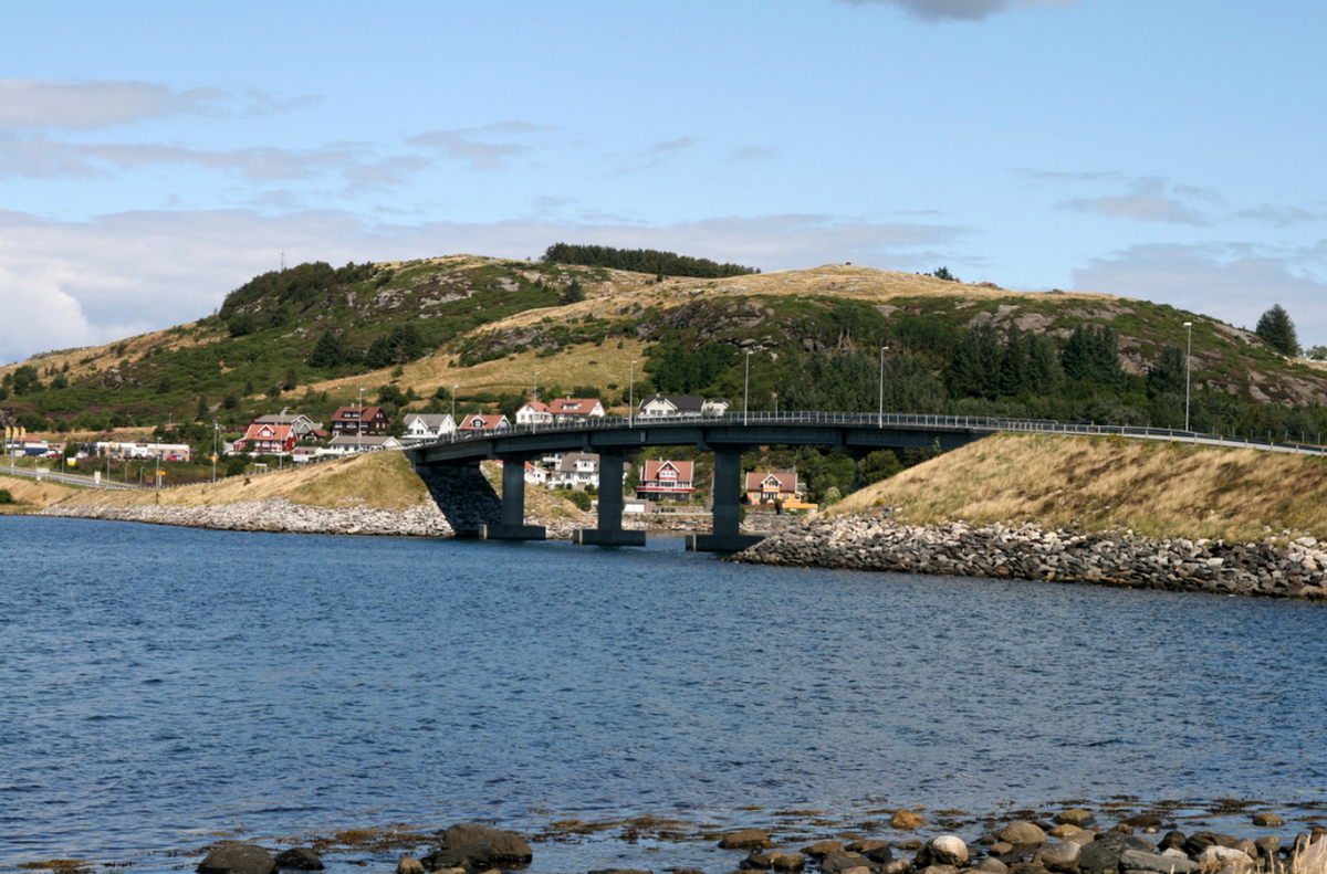 Đang đi chơi, người đàn ông nhặt được