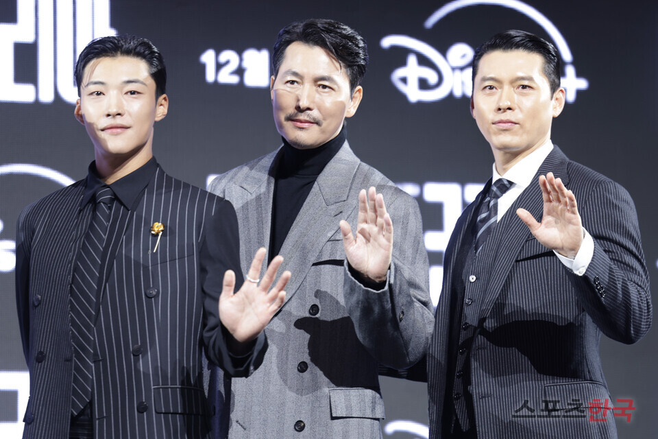 Quá lâu mới thấy 1 phim Hàn nhìn ai cũng phả ra mùi tiền: Dàn cast gom hết tinh hoa vũ trụ, khen 100 lần vẫn thiếu- Ảnh 2.