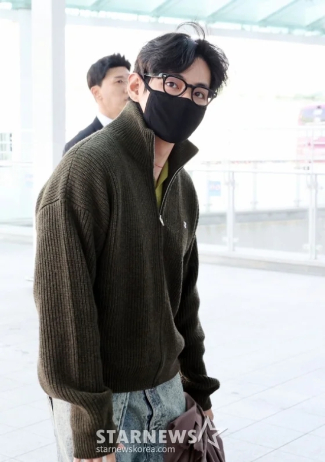 Loạt khoảnh khắc nóng bỏng khiến Jennie (BLACKPINK) dính tin yêu nam thần đẹp nhất thế giới- Ảnh 9. Loạt khoảnh khắc nóng bỏng khiến Jennie (BLACKPINK) dính tin yêu nam thần đẹp nhất thế giới- Ảnh 9.