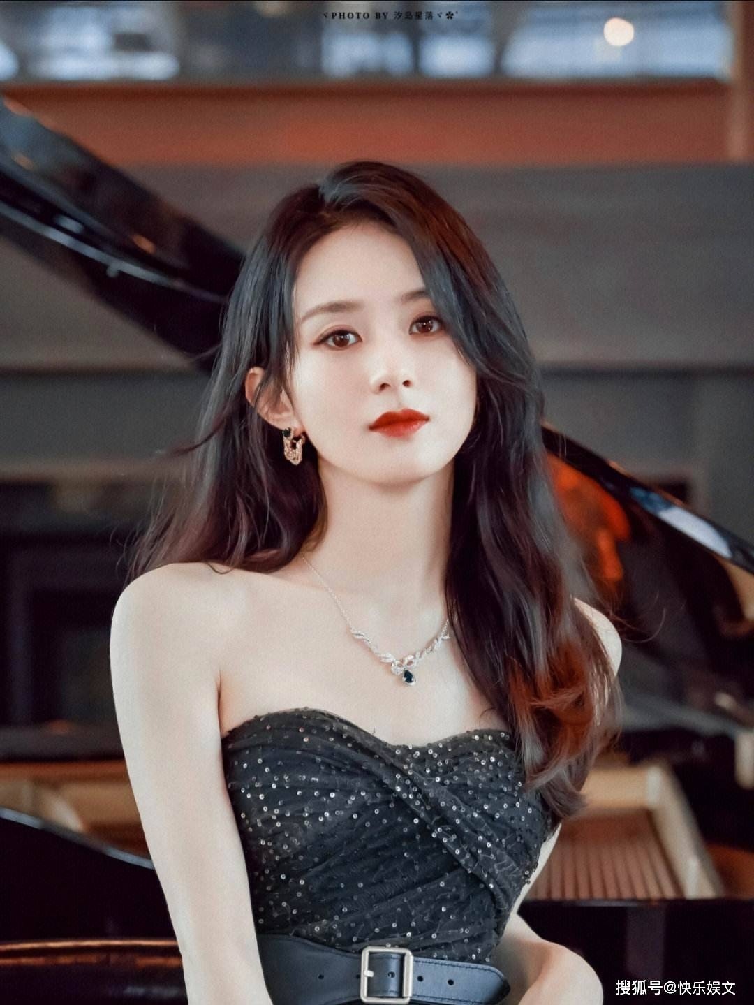 Náo loạn nhất MXH xứ Trung bây giờ là BXH mỹ nhân gánh phim: Triệu Lệ Dĩnh vững ngôi vương, Bạch Lộc gây hoang mang vì bất ngờ xuất hiện- Ảnh 2.