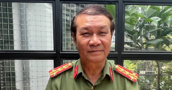 Cuộc sống của "vua phản diện" là đại tá, phó viện trưởng trong căn nhà 41m2 ở phố Kim Ngưu 360n 1768379729349590215576 0 0 808 1293 crop 1768379939653948299070 1768390004290 176839000588674086189 1768395496840 176839 0 0 400 764 crop 17683956419472115275547jpg