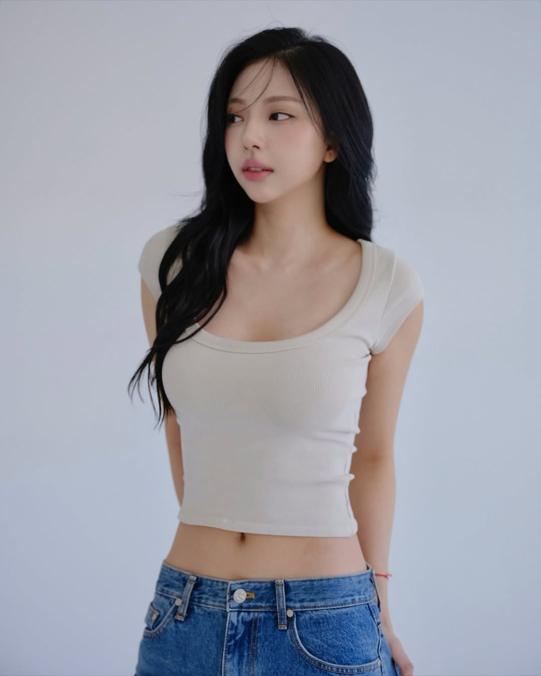 Hậu chia tay G-Dragon, mỹ nhân gợi cảm ráo riết tìm bạn trai mới?- Ảnh 8.