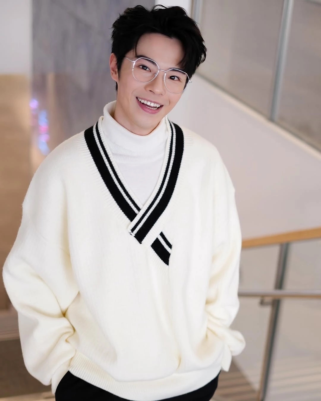 Nam diễn viên duy nhất đóng 65 tập phim trong 5 ngày: Làm việc 20 tiếng mỗi ngày, siêu nhân cũng phải gọi bằng điện thoại- Ảnh 1.