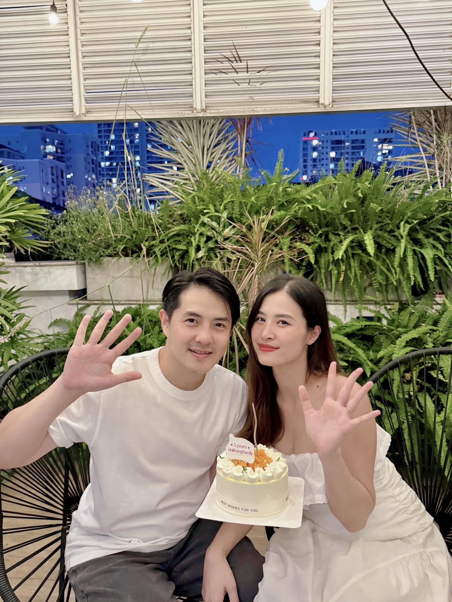 Tình hình hiện tại Đông Nhi - Ông Cao Thắng- Ảnh 8. Tình hình hiện tại Đông Nhi - Ông Cao Thắng- Ảnh 8.