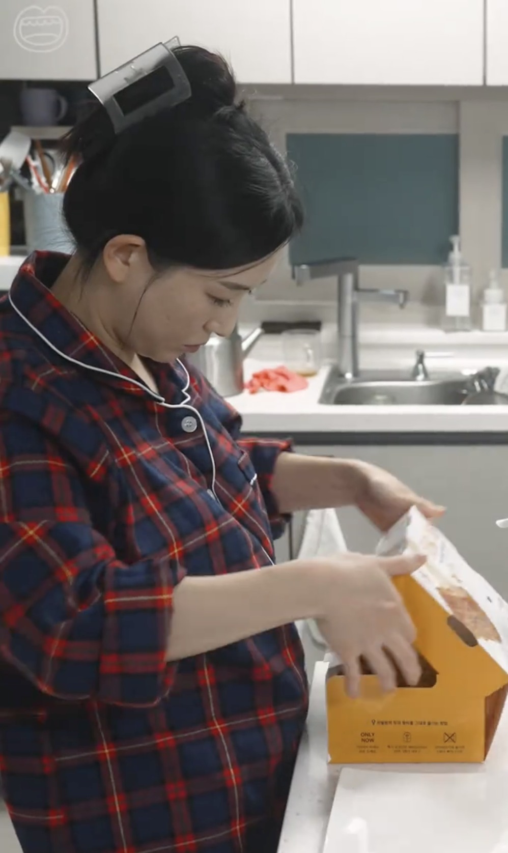 “Thánh mukbang” 14 triệu follow từng bị ném đá vì bầu vượt mặt vẫn ăn cay uống bia bất ngờ tuyên bố tạm dừng hoạt động- Ảnh 3. “Thánh mukbang” 14 triệu follow từng bị ném đá vì bầu vượt mặt vẫn ăn cay uống bia bất ngờ tuyên bố tạm dừng hoạt động- Ảnh 3.