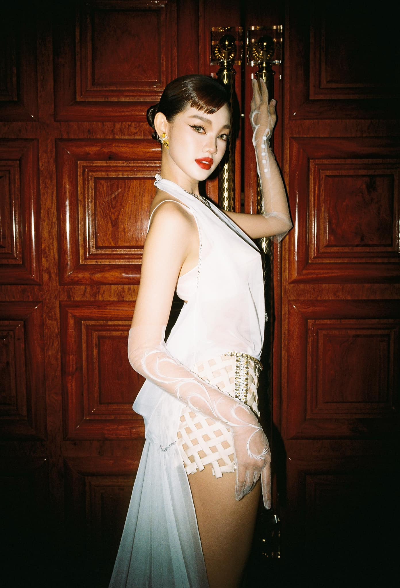 Cô gái 2K1 xinh như