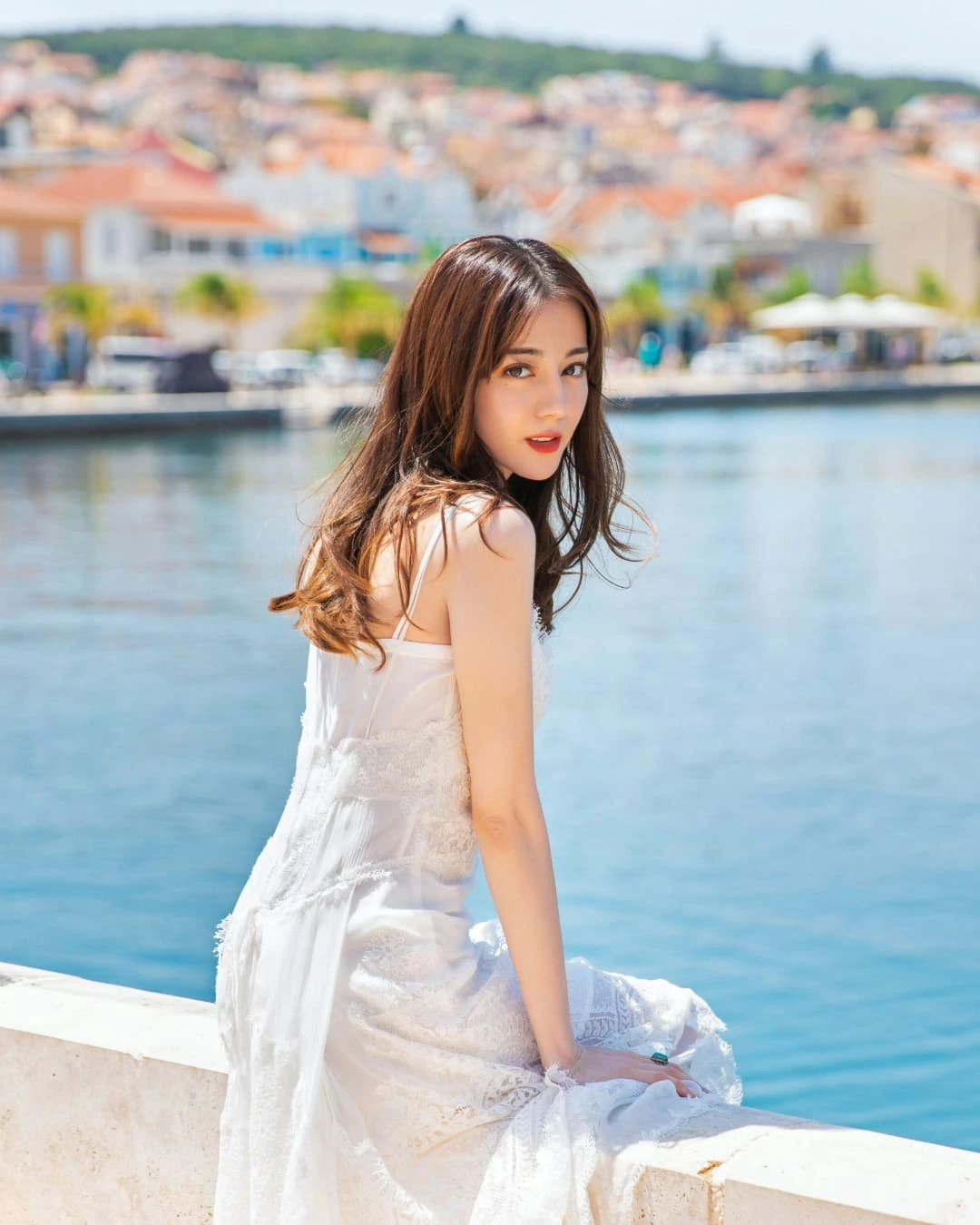 Không cô dâu nào đẹp bằng Địch Lệ Nhiệt Ba!- Ảnh 14.