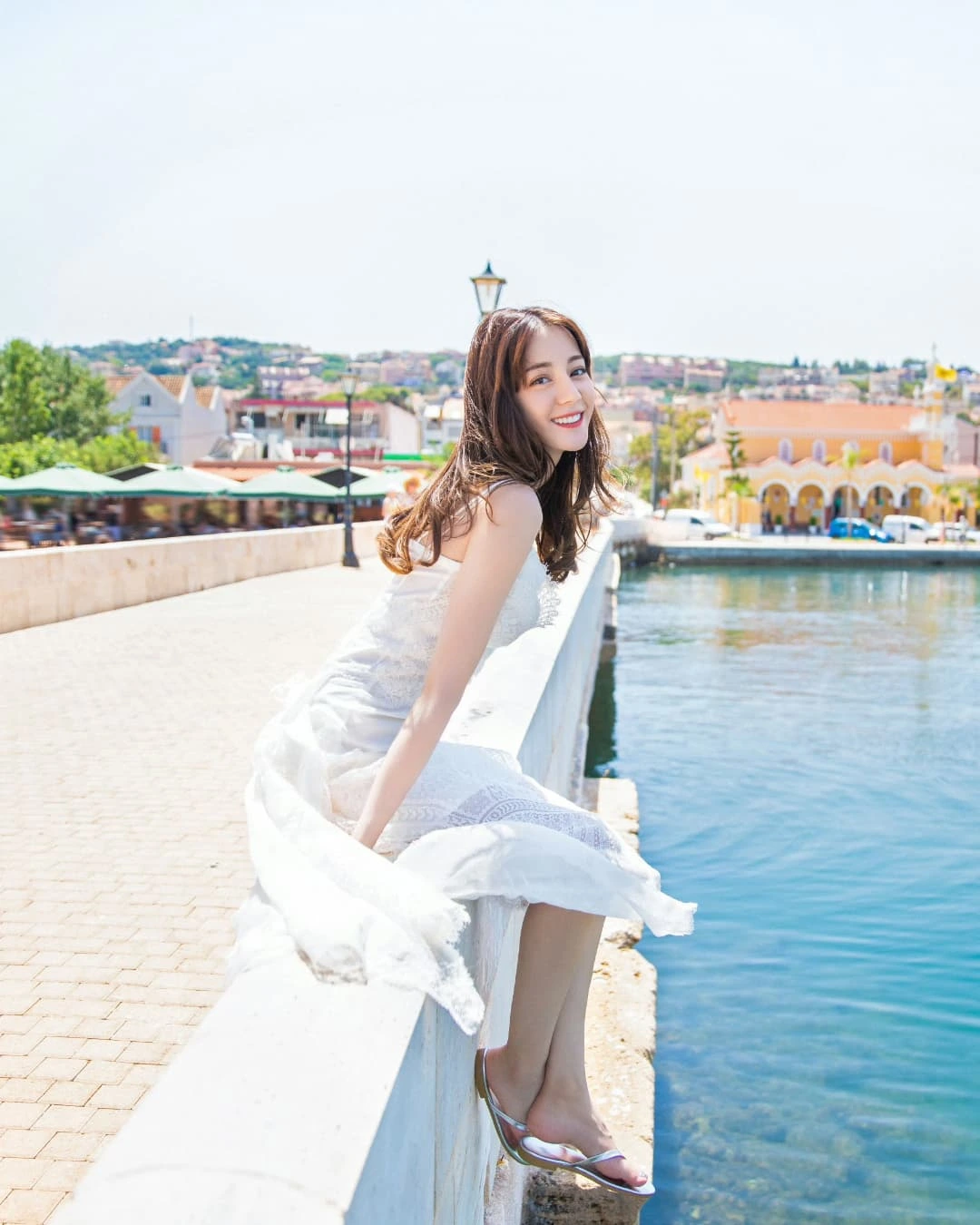 Không cô dâu nào đẹp bằng Địch Lệ Nhiệt Ba!- Ảnh 11.