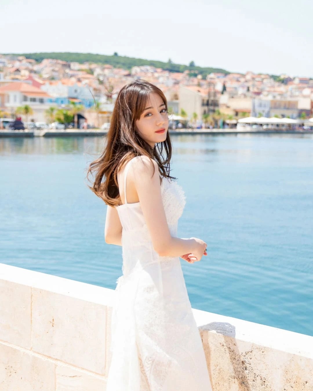 Không cô dâu nào đẹp bằng Địch Lệ Nhiệt Ba!- Ảnh 10.