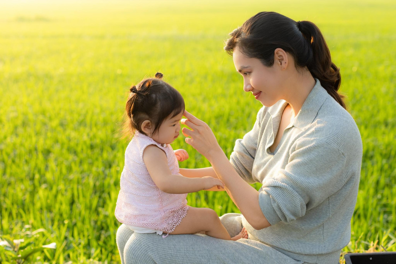 Hoàng My một mình nuôi con- Ảnh 4.