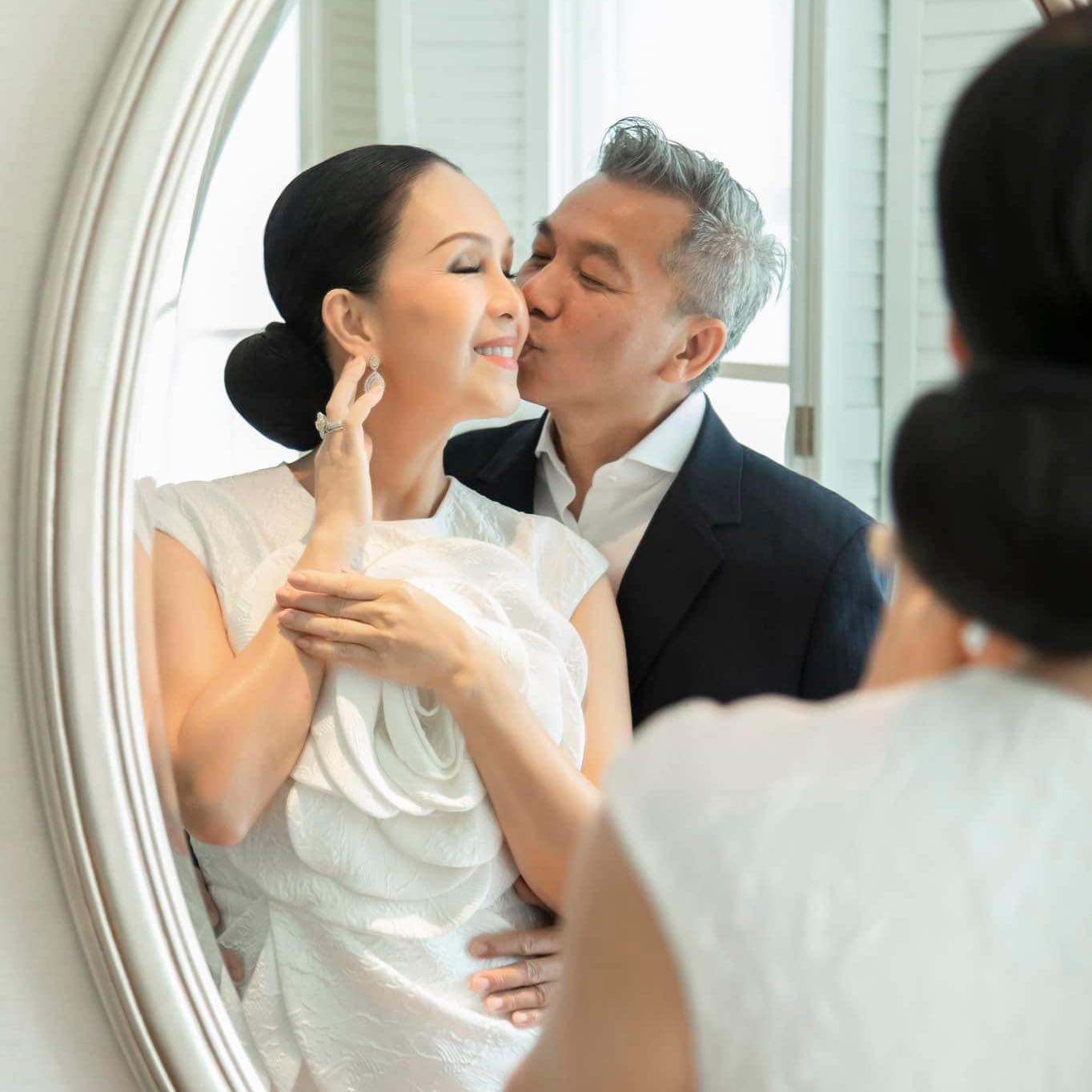 Mỹ nhân được đại gia yêu say đắm suốt 32 năm, tặng biệt thự hoành tráng, nhẫn kim cương- Ảnh 3.