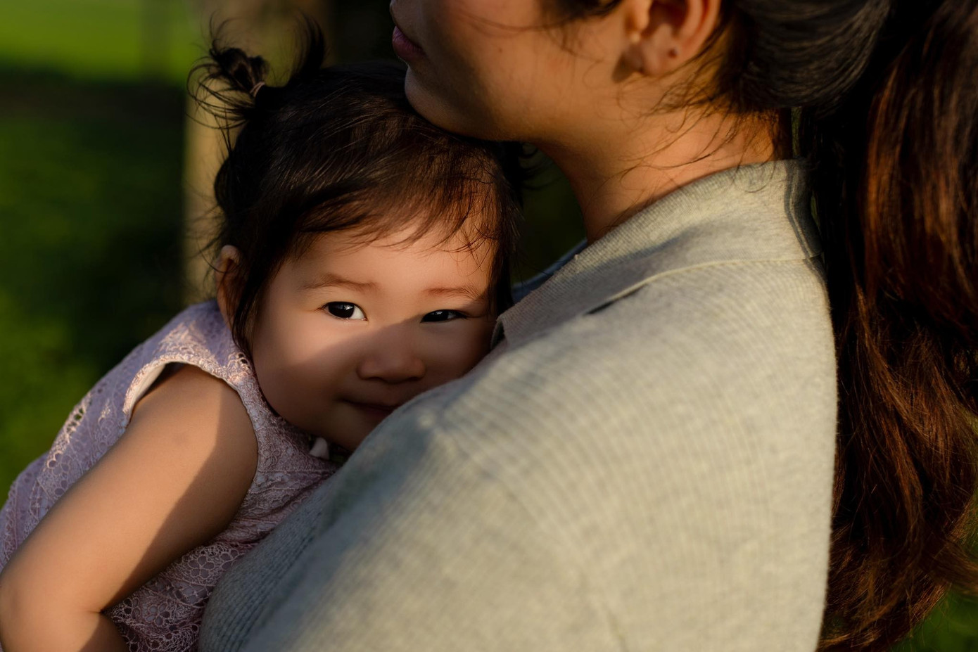 Hoàng My một mình nuôi con- Ảnh 7.