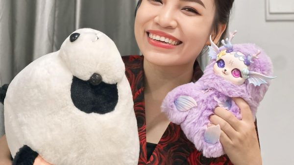 Nữ diễn viên duy nhất đóng cả 2 phim Tết đang thống trị phòng vé, lên hình vài giây mà hot chẳng kém ai 49016714210627579225660118022407688500585993n 112535 1772080512222 1772080513413375761430