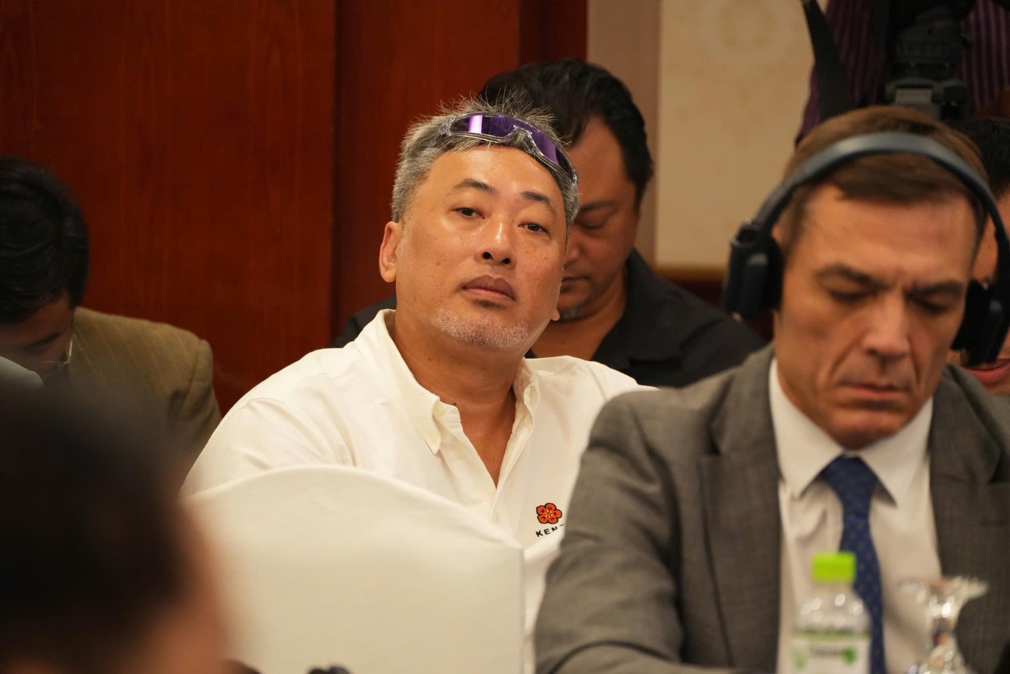 Đạo diễn Quang Dũng lên tiếng về việc tuyển trợ lý không lương: