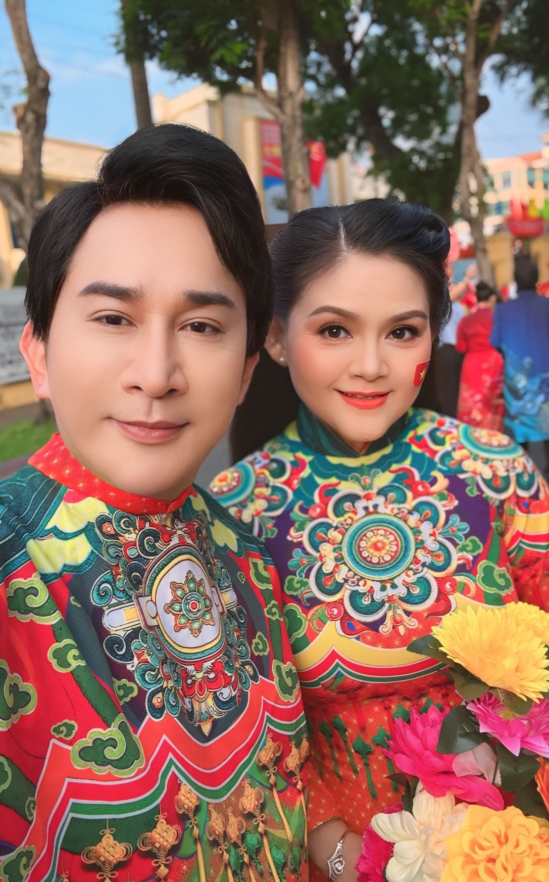 “Ông hoàng cải lương” tuổi ngựa từng có 1000 cây vàng, tuổi 60 sống bên vợ 3 trong biệt thự ở TP.HCM- Ảnh 4.