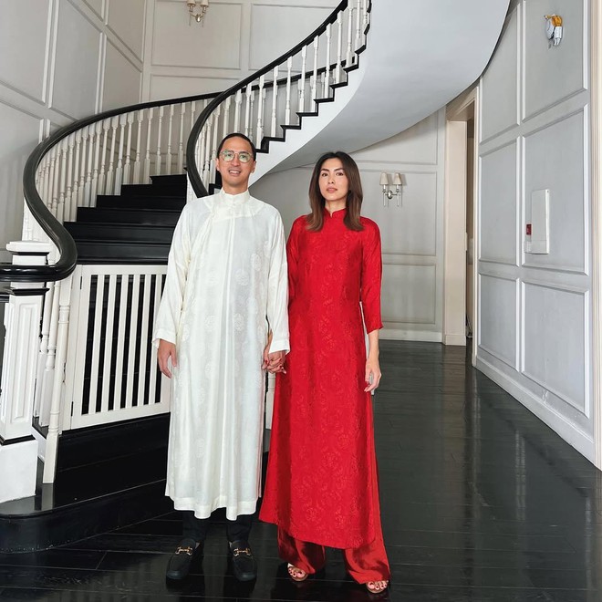 Đến hẹn lại lên: Tăng Thanh Hà và chồng doanh nhân diện áo dài, nắm chặt tay ngày mùng 1 Tết!- Ảnh 7. Đến hẹn lại lên: Tăng Thanh Hà và chồng doanh nhân diện áo dài, nắm chặt tay ngày mùng 1 Tết!- Ảnh 7.